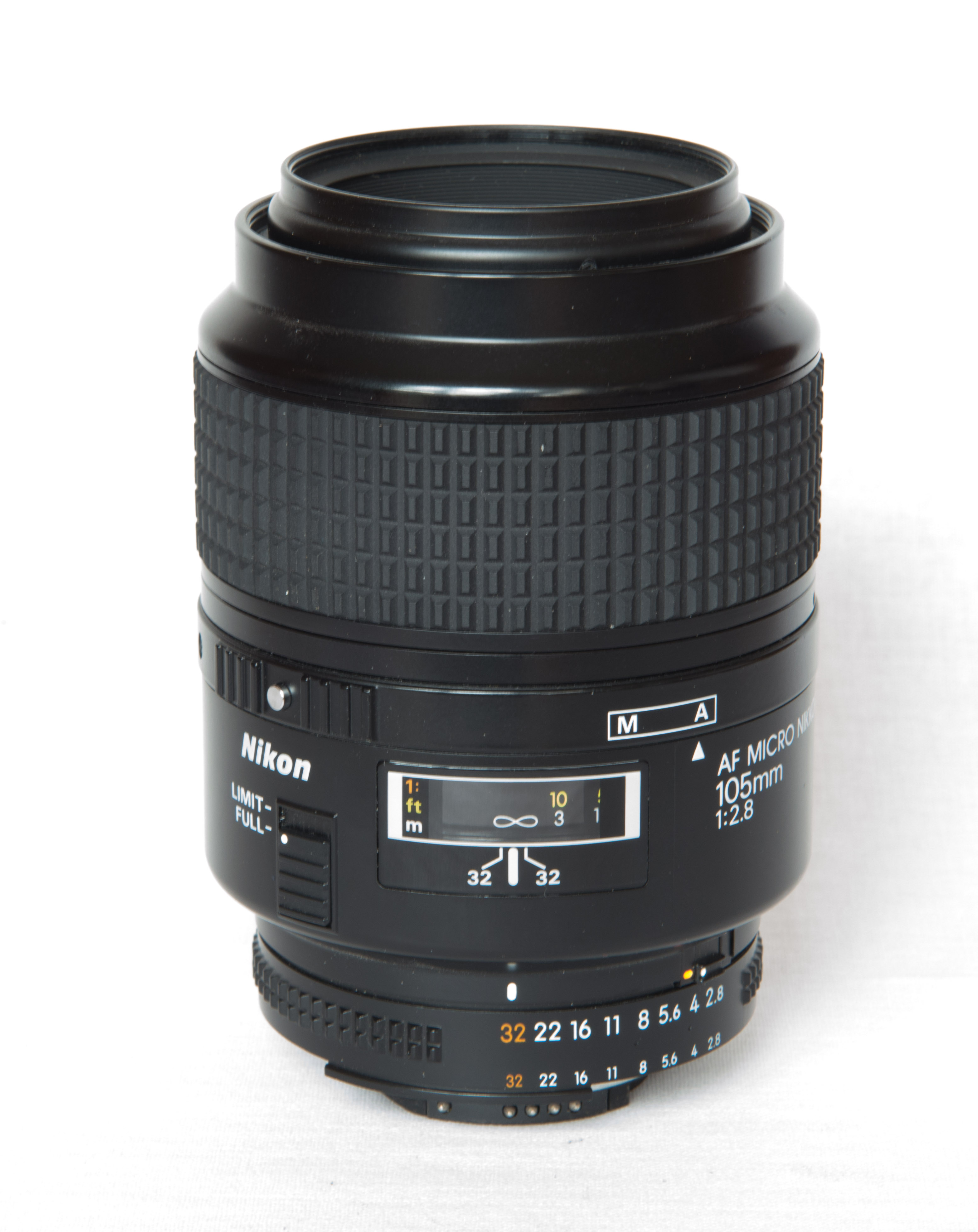  AF Micro Nikkor 105 mm - 2.8